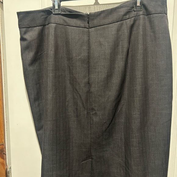 dressbarn Charcoal Midi Skirt Size 18 - Picture 7 of 9